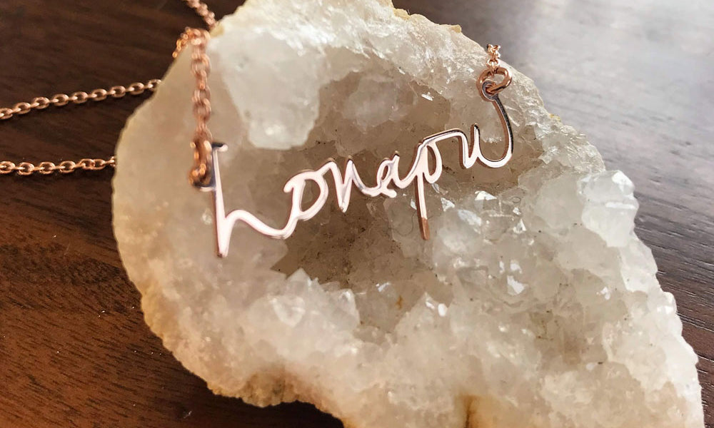 Give the Perfect Gift: Personalized Handwriting Jewelry